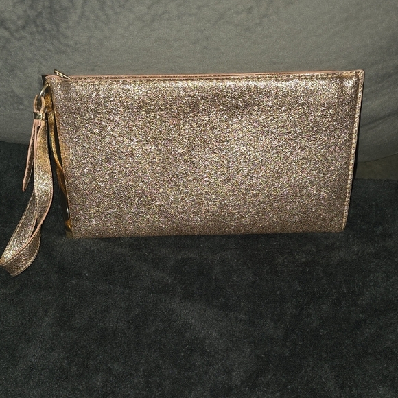 Elegant Gold Clutch Bag - Picture 2 of 5